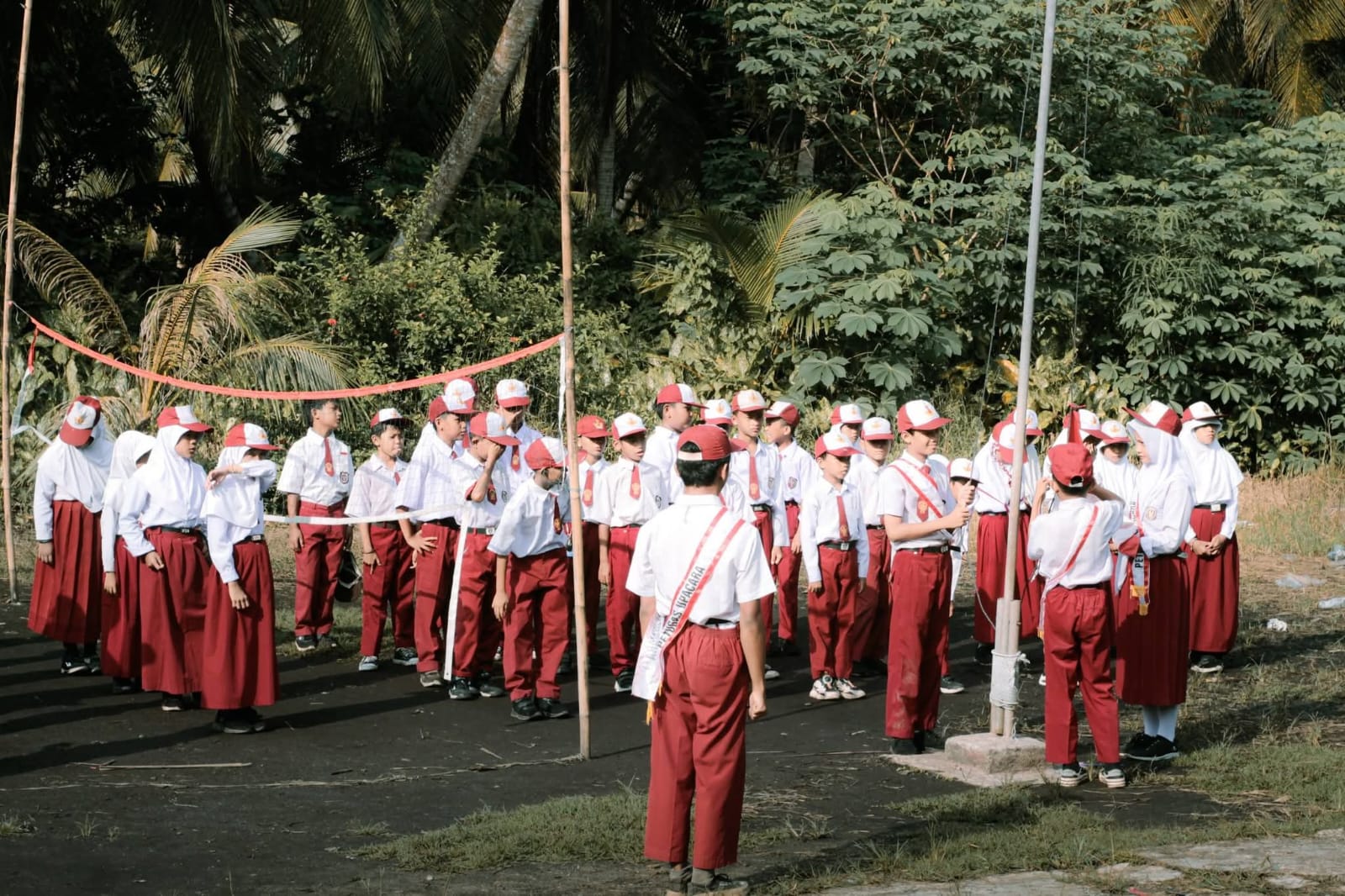 Semangat Pancasila Berkobar di Pelosok, SDN 011 Air Tawar Jadi Saksi Perjuangan Anak Negeri